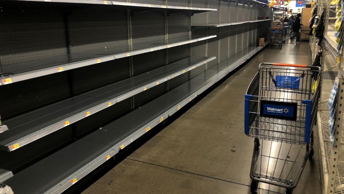 Colorado Walmart store se închide după moartea coronavirusului
