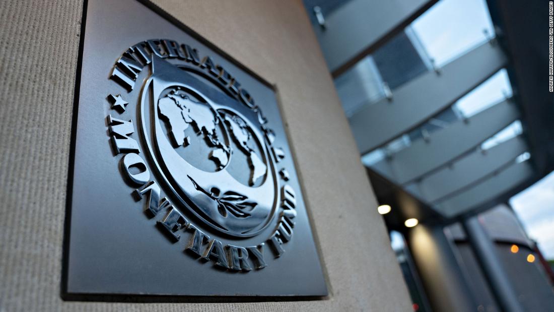 FMI spune că jumătate din lume a cerut o salvare