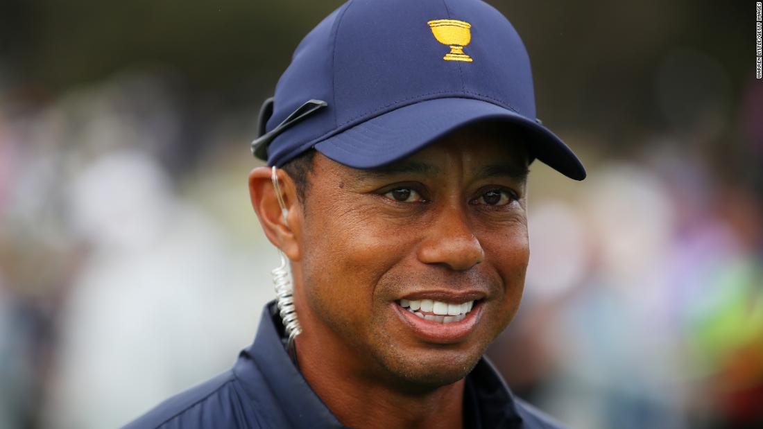 Tiger Woods reflectă detaliile turneului de golf mondial propus