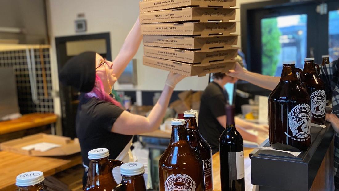 Cum au ajutat fermierii de bere să salveze această linie de pizza din Seattle