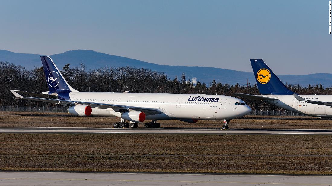 Lufthansa semnează o salvare de 10 miliarde de dolari cu guvernul german