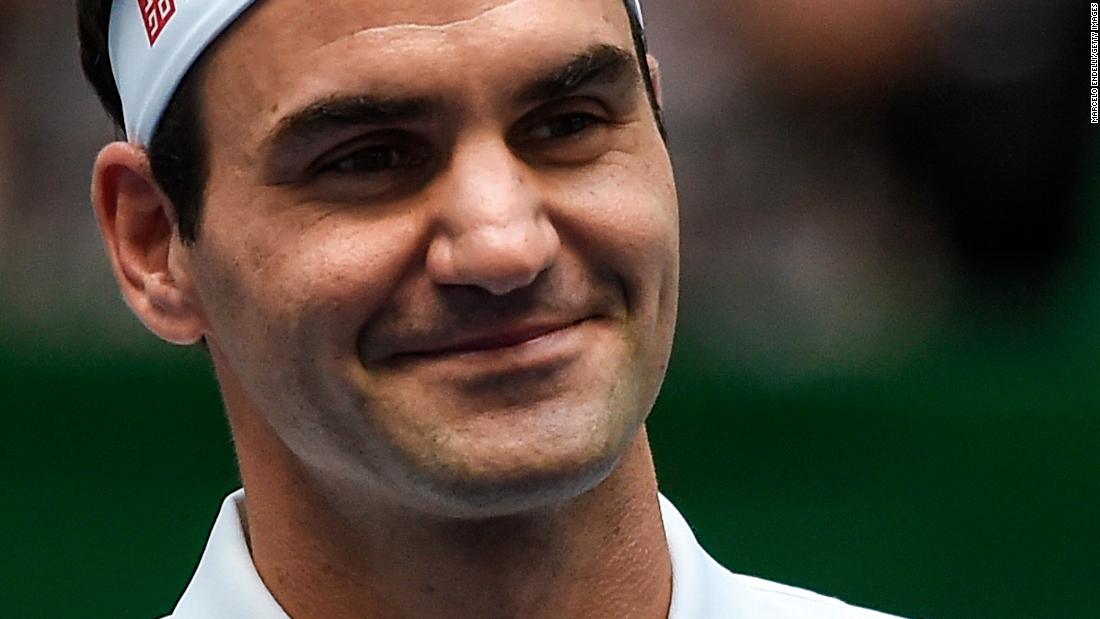 Roger Federer este cel mai bine plătit sportiv din lume, deoarece doar două femei sunt în top 100